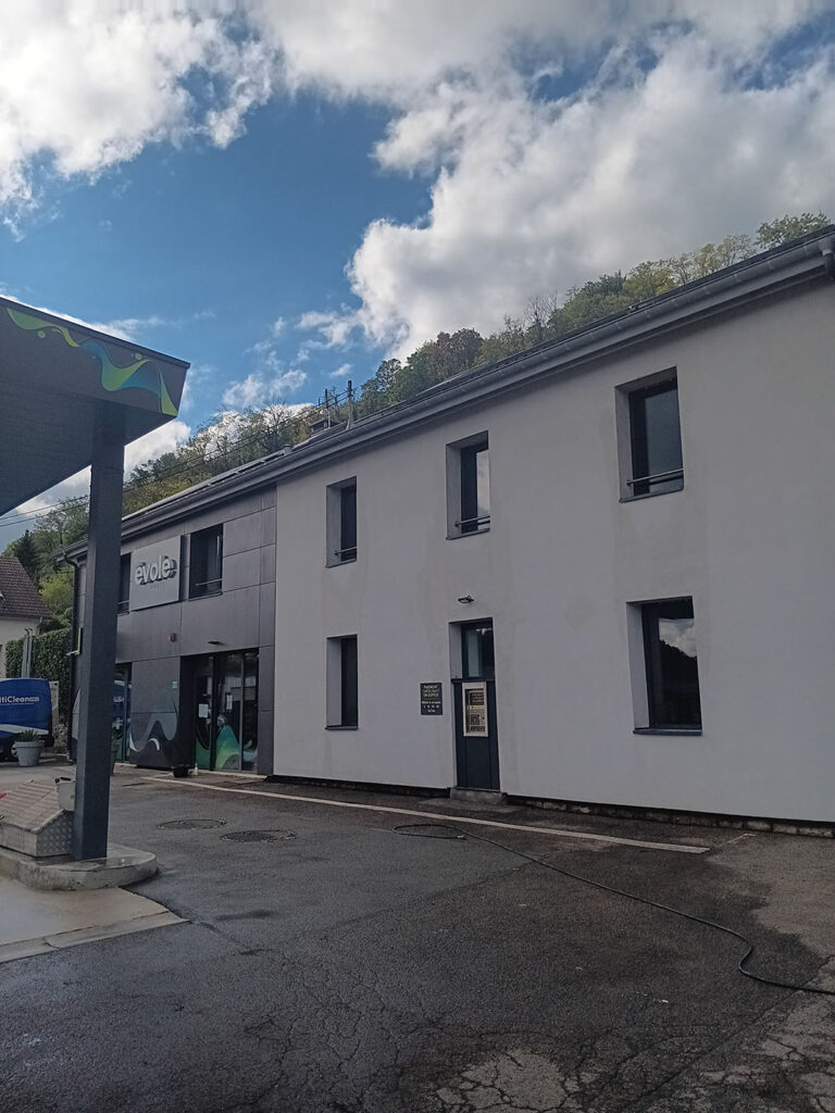 Evole Energies : nettoyage station-service de Baume-les-Dames