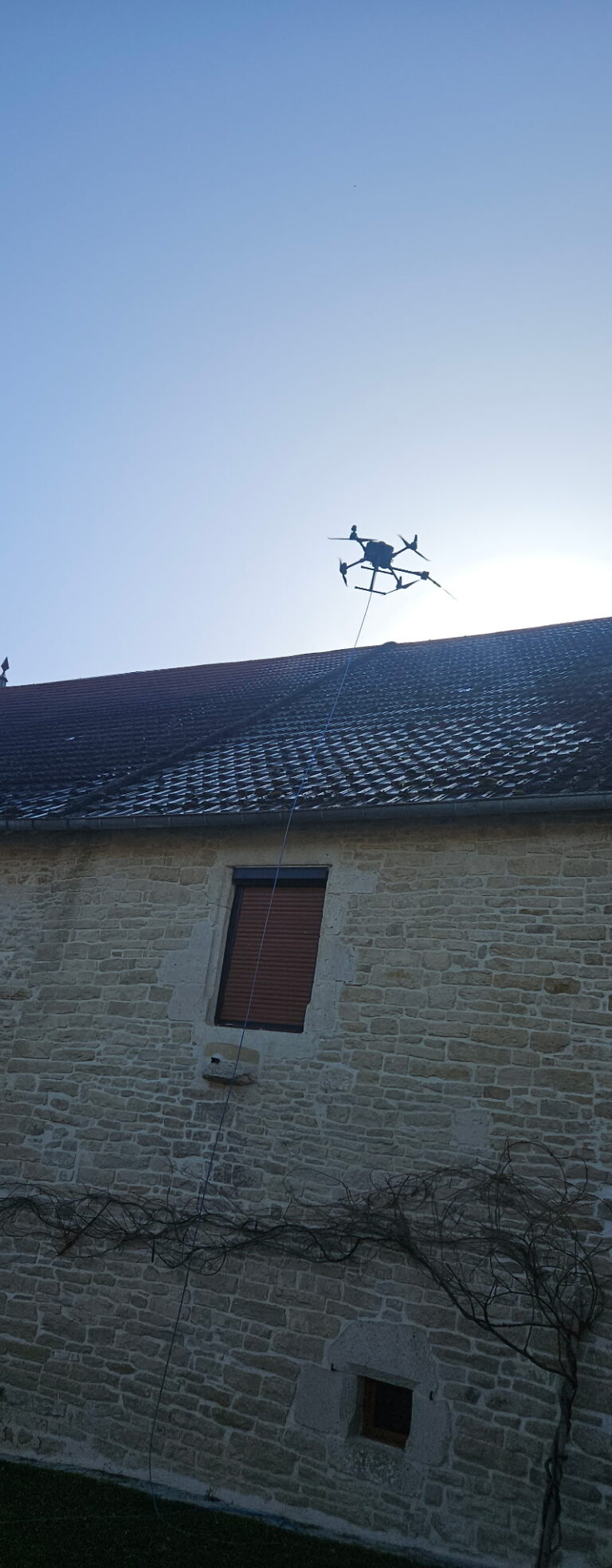 NETTOYAGE FACADES ET TOITURES DRONE