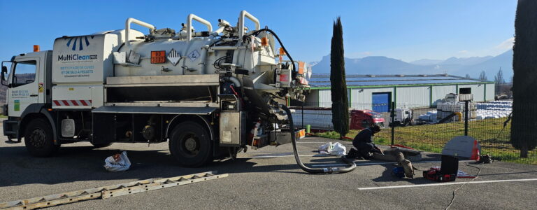 CHANTIER CUVE 60 M2 GAZOLE TRANSPORTEUR
